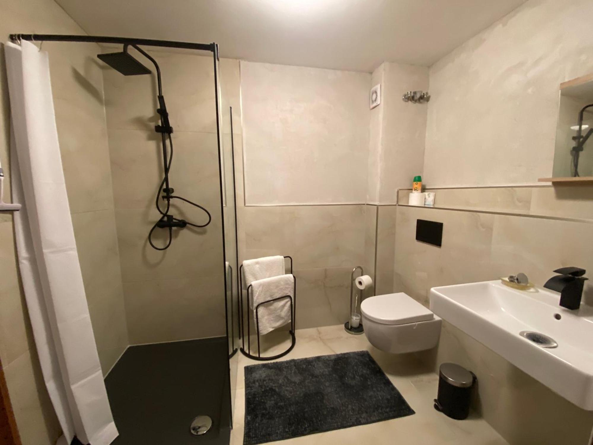 In Saarbruecken Stadtnahe Gemuetliche Wohnung Am Deutsch-Franzoesischen Garten Eksteriør billede
